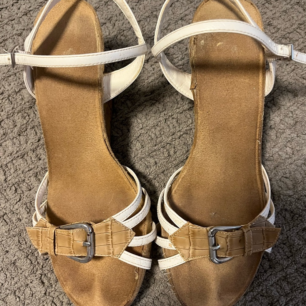 AEROSOLES White and Tan wedge Sandals with Buckle Details
